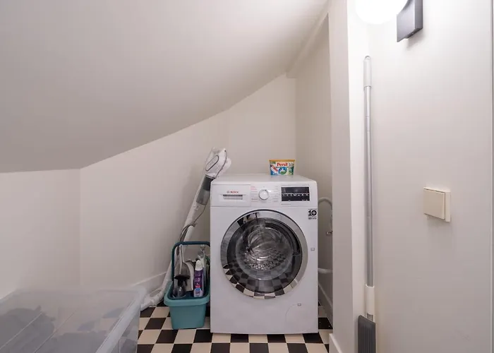 Dzīvoklis Bright Designer In Centre Riga