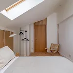 Bright Designer In Centre Apartment *